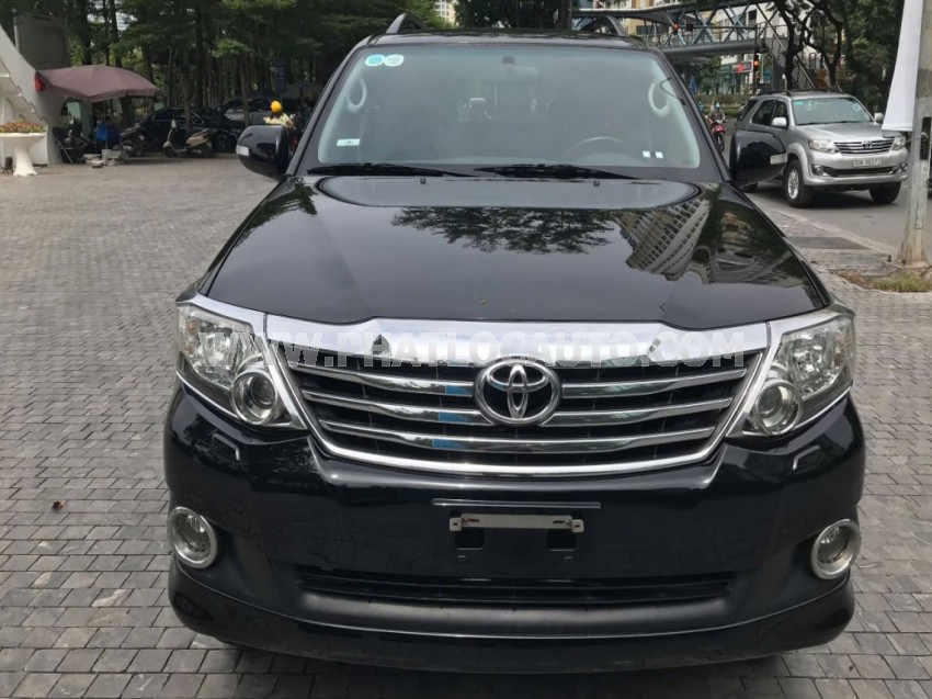 Toyota Fortuner 2.7V 4x4 AT