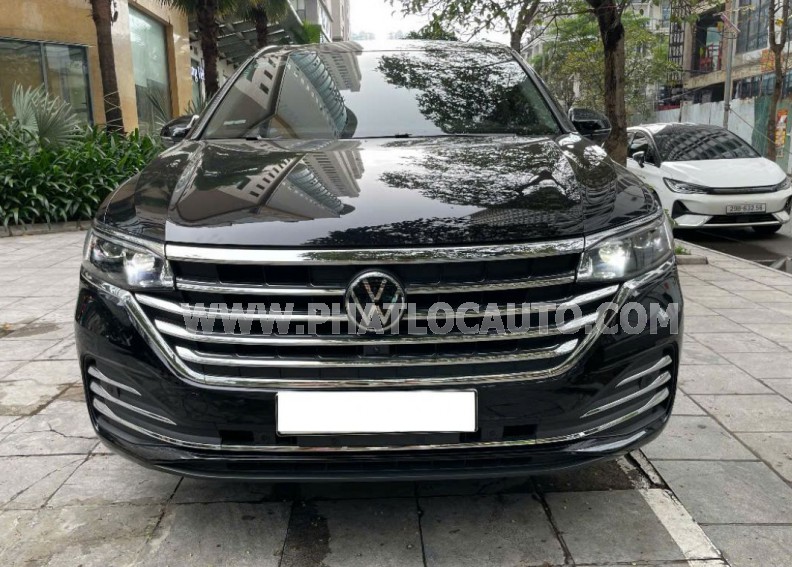 Volkswagen Viloran Luxury