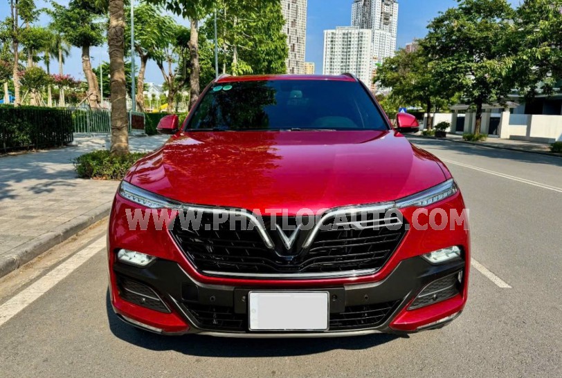 VinFast Lux SA 2.0 Premium 2.0 AT